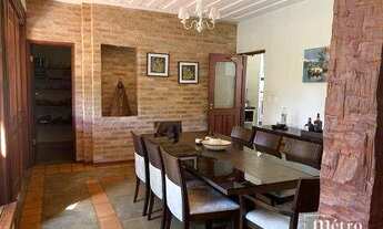 Imagem 5: Linda Casa no Condomínio de Chácaras Hípica, Estilo Rústico, projeto assinado pelo engenhe