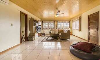 Imagem: PORTO ALEGRE - Casa Padrão - Cascata