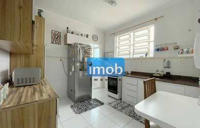 Imagem 4: Garagem fechada, campo grande