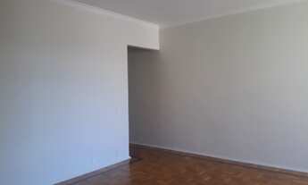 Imagem 7: Apartamento silencioso, claro, arejado, de fundos e com vista livre e indevassável!