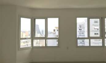 Imagem 7: Loft mobiliado com vista para o Guaíba