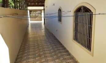 Imagem 4: Casa com 4 dormitórios, piscina e próximo a praia em Itanhaém / SP