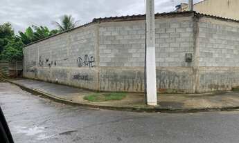 Imagem 2: Terreno na colônia (garagens