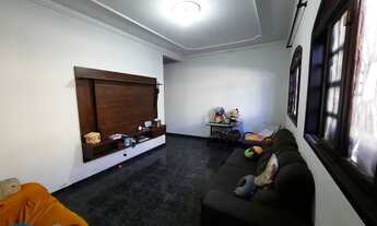 Imagem 2: ALUGO LINDA CASA no vila São Carlos, 4 dormitórios, 2 suites, 3 banheiros, 3 vagas cabe va