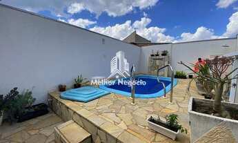 Imagem: Casa à Venda com 2 dormitórios e área