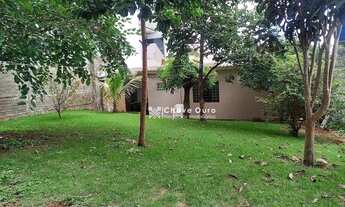 Imagem: Casa no Canadá - ampla sobra de terreno