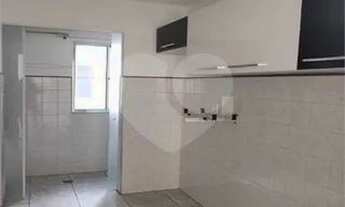 Imagem 2: Apto 3 dormitorios, cozinha com armarios, banheiro com gabinete e box, 1 vaga coberta