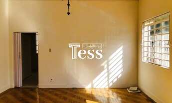 Imagem 6: Casa Térrea para alugar uma quadra da avenida Alberto Andaló 3 dormitórios 1 banheiro 1 va