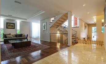 Imagem 2: Casa para venda no condomínio Village Saintz Moritz