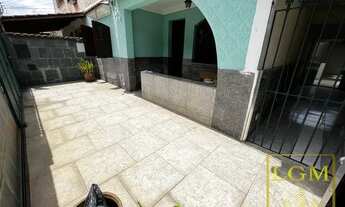 Imagem: Casa com piscina em rua fechada e sem saida