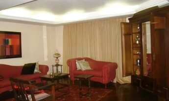 Imagem 2: Casa de 370m² - 4 dormitórios, 2 suítes e 4 vagas de garagem no bairro Espírito Santo