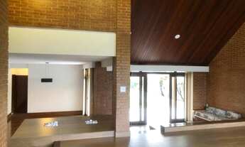 Imagem 3: Casa Terrea Residencial 01 para aluguel possui 390 metros quadrados com 4 quartos