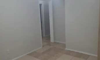 Imagem 6: Apartamento bem localizado de 2 Dormitórios, 4° andar, portaria 24 hrs, gás central