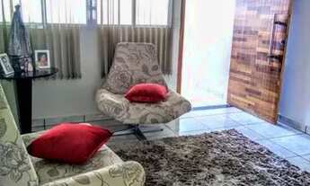 Imagem 2: Casa para venda tem 180 metros quadrados com 3 quartos