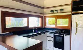 Imagem 6: Belo imóvel à venda com 110m2, a caminho da Praia da Barra de Ibiraquera, com 2 casas no e