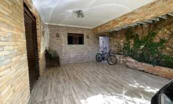 Imagem 4: Casa de primeiro andar no Geisel com piscina e 4 quartos, sendo 2 suíte