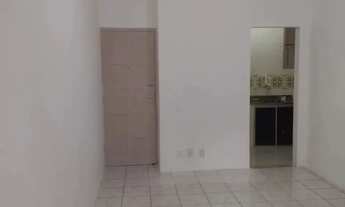 Imagem 4: Lindo apartamento 2/4 , varanda, vaga coberta, nascente