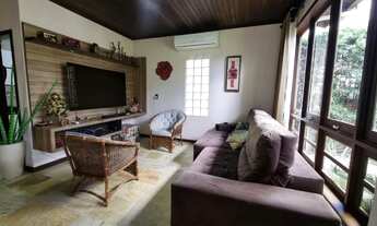 Imagem 9: Casa charmosa e aconchegante no centro de Sombrio, com três quartos