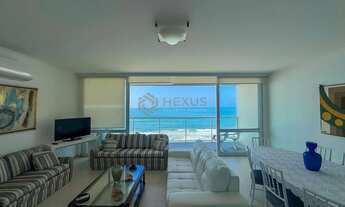 Imagem 2: Apartamento frente mar com varanda e vista mar na Praia das Pitangueiras, Guaruja