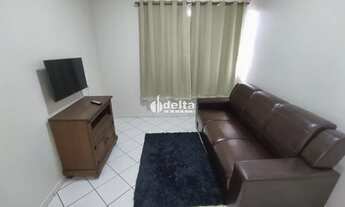 Imagem 2: Apartamento mobiliado com 2 quartos disponível no bairro Santa Mônica em Uberlândia-MG