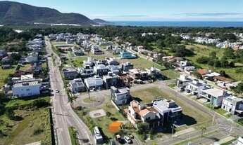 Imagem: Casa de condomínio para venda tem 375 metros