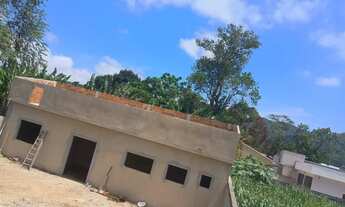 Imagem: Casa laje, toda embolsada,murada e esgoto