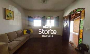 Imagem 3: Casa com 3 dormitórios à venda por R$ 790.000,00 - Aparecida - Uberlândia/MG