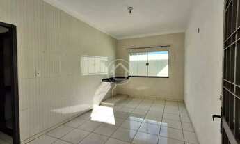 Imagem 6: CASA COM SALÃO NA FRENTE