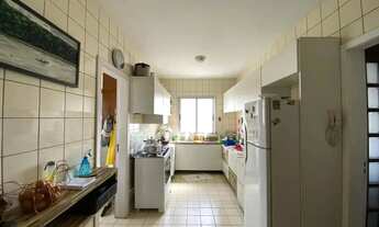 Imagem 3: Vendo apatamento com 4/4 sendo 1 suíte, possui 145 metros quadrados em Nazaré - Belém - PA