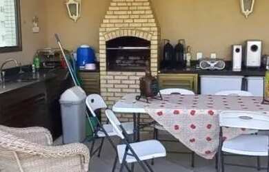 Imagem 2: Cobertura para Venda em Niterói, ICARAÍ, 4 dormitórios, 2 suítes, 5 banheiros, 3 vagas