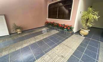 Imagem 2: SOBRADO DE BARCELA 3 DORM 3 VAGAS 5 BANHEIRO