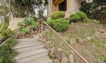 Imagem 2: Bela residência,mobiliada e ampla com 222 M2 à venda com EXCLUSIVIDADE !