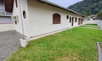 Imagem 2: Casa localizada semimobiliada no bairro Ilha da Figueira