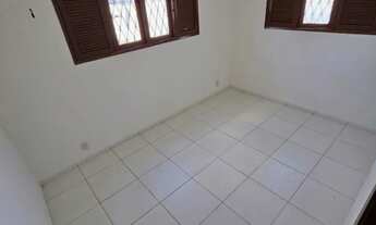 Imagem 6: Bancários - Alugo casa próximo às três ruas! Amplo espaço externo