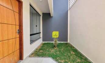 Imagem 3: Linda casa de 2 quartos com suíte, área gourmet, quintal e garagem