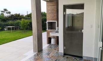 Imagem 2: Casa de condomínio para venda tem 415 metros quadrados com 3 quartos