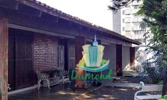 Imagem 5: Casa com 4 dormitórios para alugar, 395 m² por R$ 5.000/mês no Centro em Foz do Iguaçu/PR