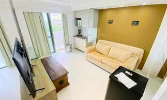 Imagem 6: Suíte com varanda para temporada no Mediterrâneo Flat Barra