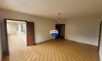 Imagem 2: Casa com 3 dormitórios para alugar, 236 m² por R$ 1.800,00/mês - São Judas Tadeu - Juiz de