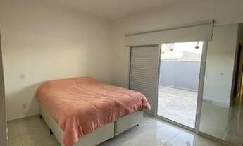 Imagem 3: Casa de condomínio térrea para aluguel tem 120 metros quadrados com 3 quartos