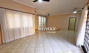 Imagem 5: More bem em uma esquina ampla e muito charmosa - R$ 870.000 I Jardim São José - Sertãozinh