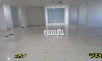 Imagem 3: Ed. Medical Center - Sala com 07 cômodos em frente ao SuperBom da 13 de Maio