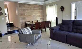 Imagem 7: Sobrado para venda com 250 metros quadrados com 3 quartos