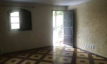 Imagem 6: Alugo casa no Centro com garagem