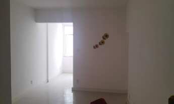 Imagem 2: Apartamento para venda com 45 metros quadrados com 1 quarto em Copacabana - Rio de Janeiro