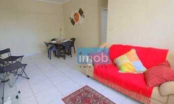 Imagem 2: Apartamento amplo em excelente local, 2 dorms, 2 Wcs, elevador e garagem - Oportunidade!!