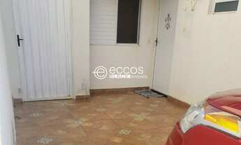 Imagem 2: Casa á venda no condomínio Terra Nova |