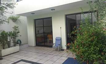 Imagem 3: Lindo sobrado para aluguel com 200mts² tendo 5 dorms e 4 suítes em Vila Monumento- SP SP