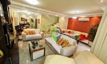 Imagem 7: Casa sobreposta alta com piscina, churrasqueira e 4 dormitórios com suíte à venda, 338 m²