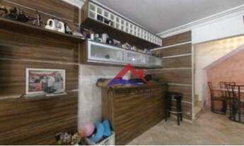 Imagem 2: 200 m² construídos, amplo sobrado com 3 dormitórios (1 suite master com hidro e closed